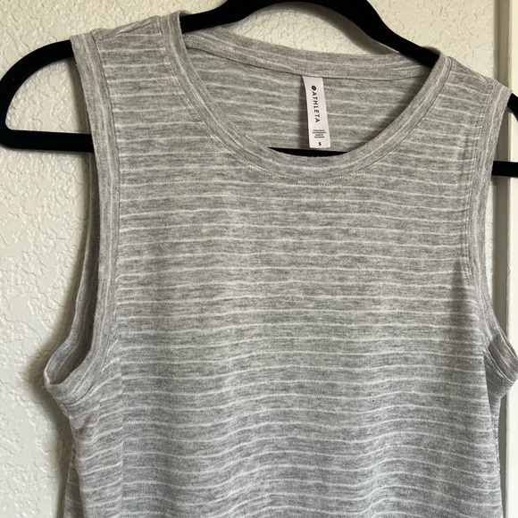 Athleta Breezy Striped Top in Grey - Picture 4 of 8